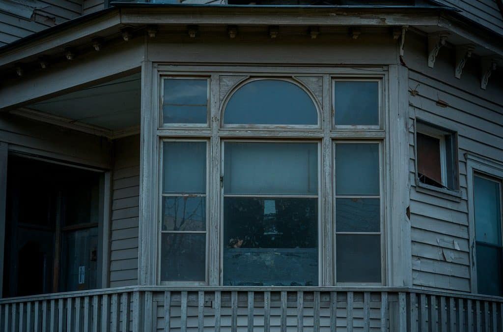 10 Creepy Elements to Transform Your Spooky House